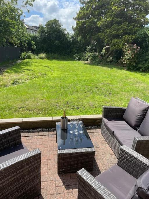 Fantastic Home In Brightons, Falkirk. Polmont المظهر الخارجي الصورة