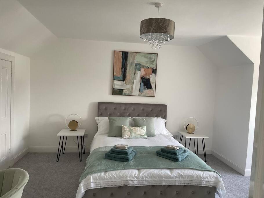 Fantastic Home In Brightons, Falkirk. Polmont المظهر الخارجي الصورة