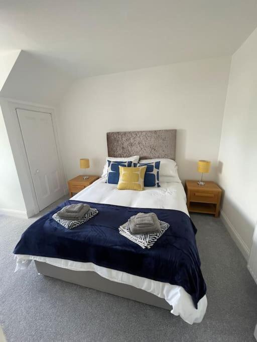 Fantastic Home In Brightons, Falkirk. Polmont المظهر الخارجي الصورة