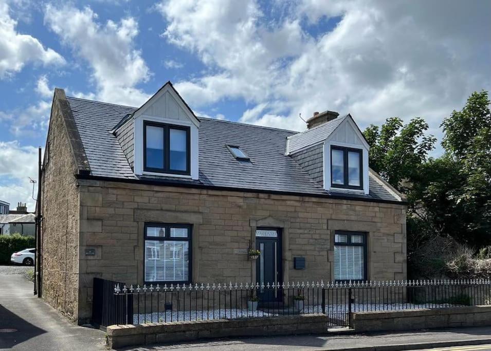 Fantastic Home In Brightons, Falkirk. Polmont المظهر الخارجي الصورة