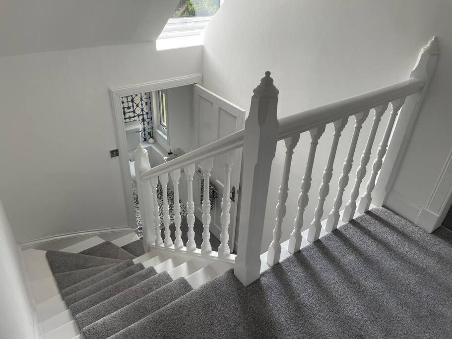 Fantastic Home In Brightons, Falkirk. Polmont المظهر الخارجي الصورة